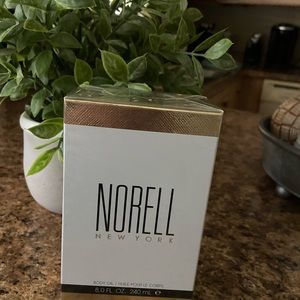 Norell 8.oz Body Oil